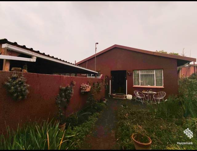 4 BEDROOM HOUSE FOR SALE IN SASOLBURG EXT 1